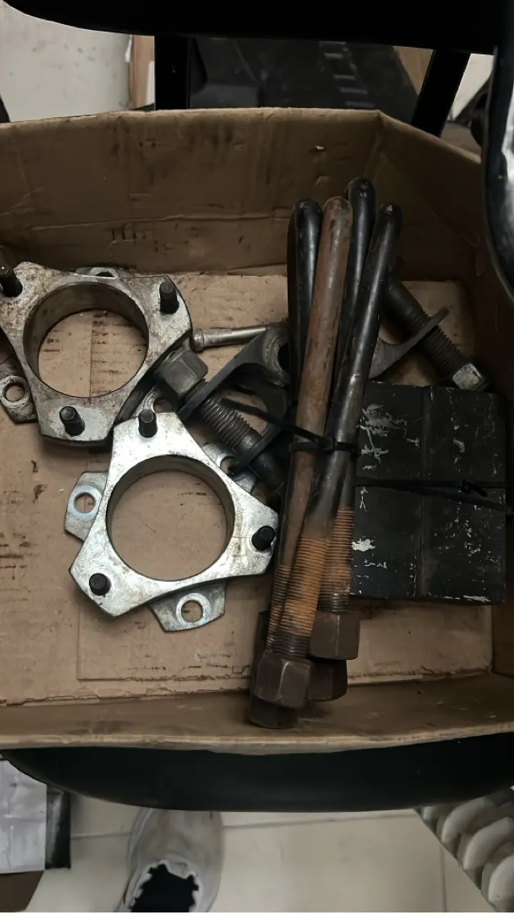 Conjunto de peças automotivas