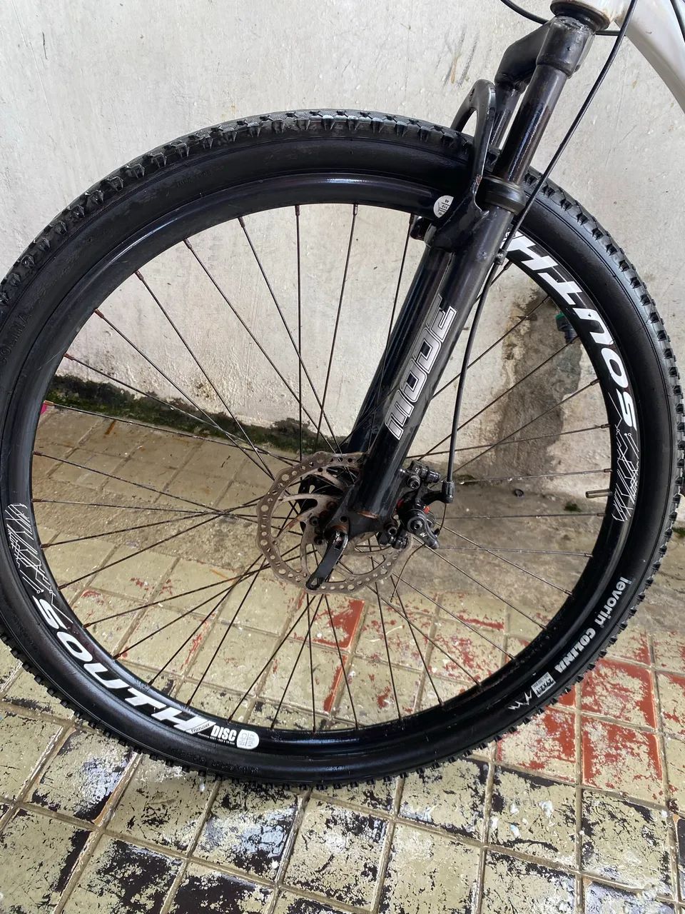 Bike South aro 29 branca, em perfeito estado, facilito a entrega  - Foto 3