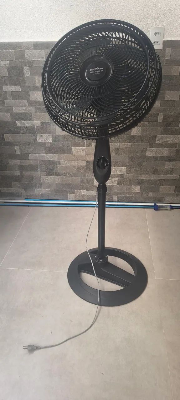 Ventilador Britânia coluna 
