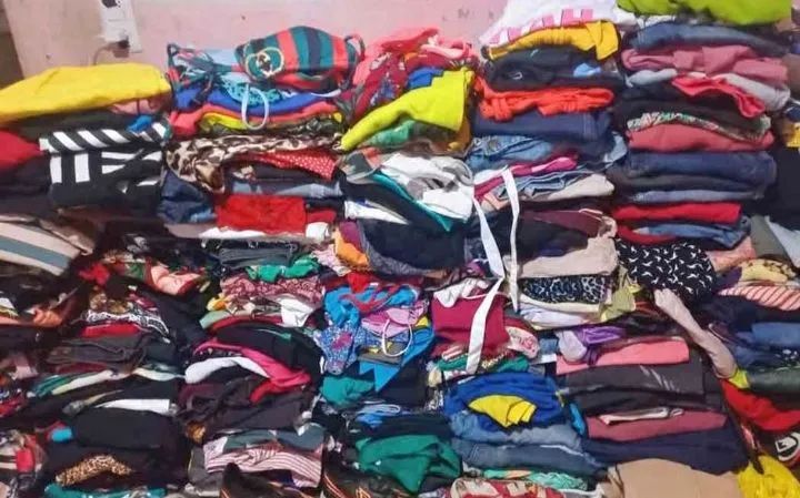 Roupas para bazar