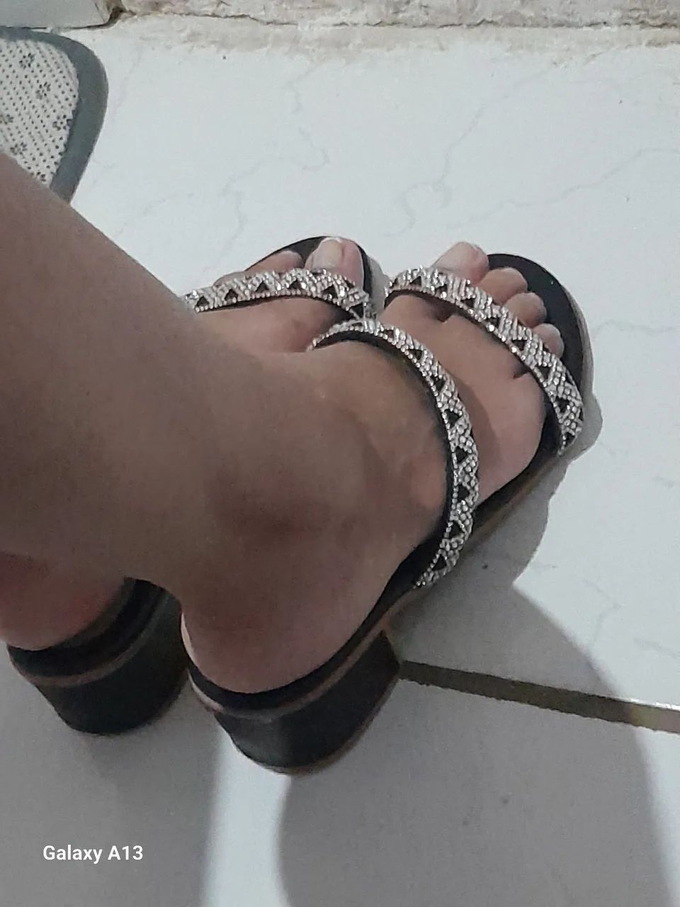 Tamanco Salto Baixo Preto com Strass - Conservado - Foto 5