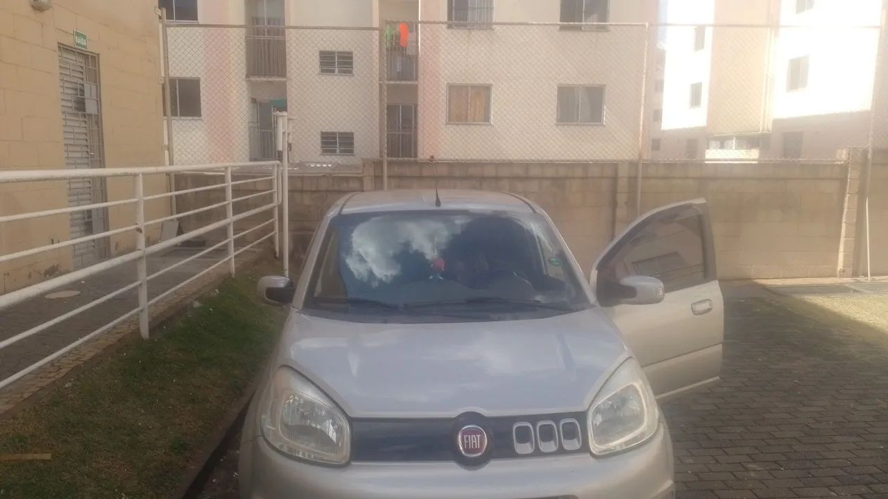Fiat Uno Evolution 1.4 Fire Flex 8V 5P 2015 - Foto 4