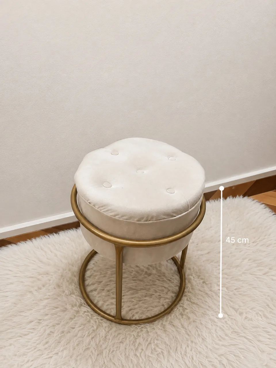 vende-se puff ideal para penteadeiras pequenas