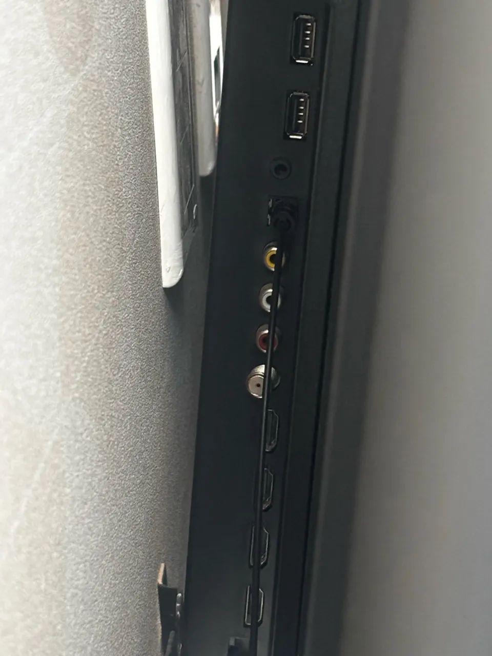 Tv 58 polegadas com 1 ano e 10 meses de uso - Foto 4
