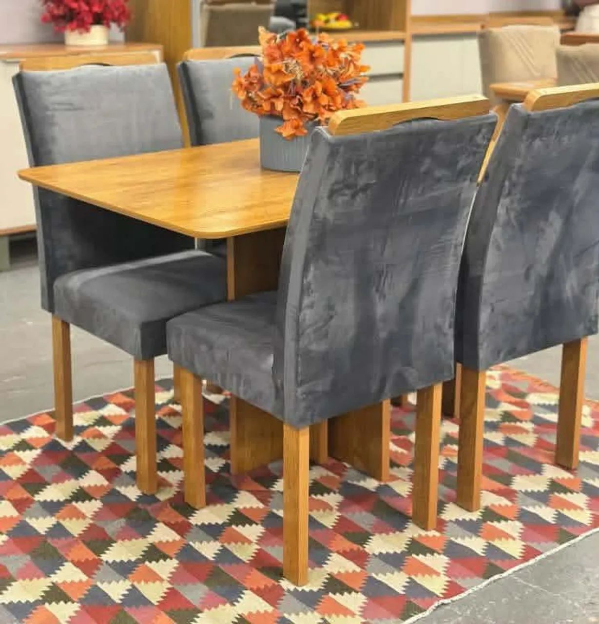 PROMOÇÃO Mesa de jantar com 4 cadeiras 120x80