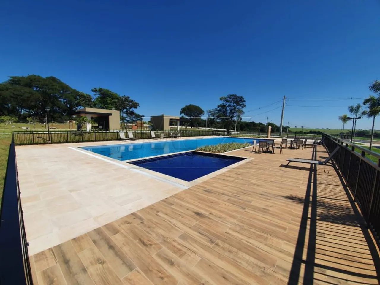 Lote à veda Residencial Villa de Leon - Foto 3