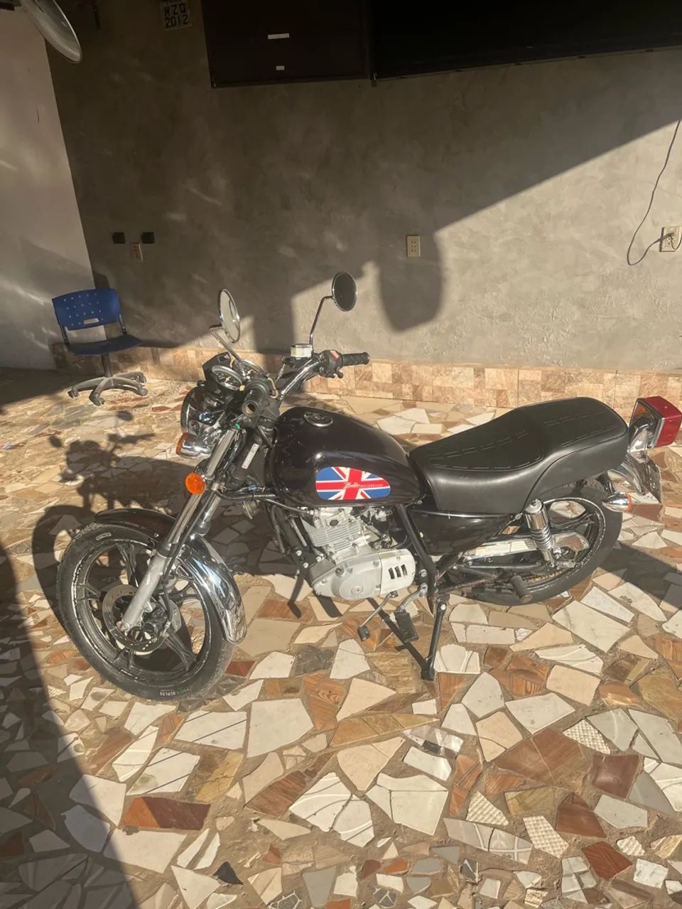 Suzuki Intruder 125 2011 - Foto 3