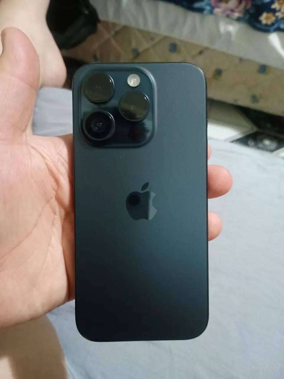 Iphone 15 pro 128gb 8gb ram