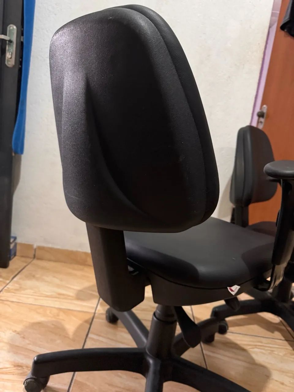 Cadeira de Escritório  - Foto 5