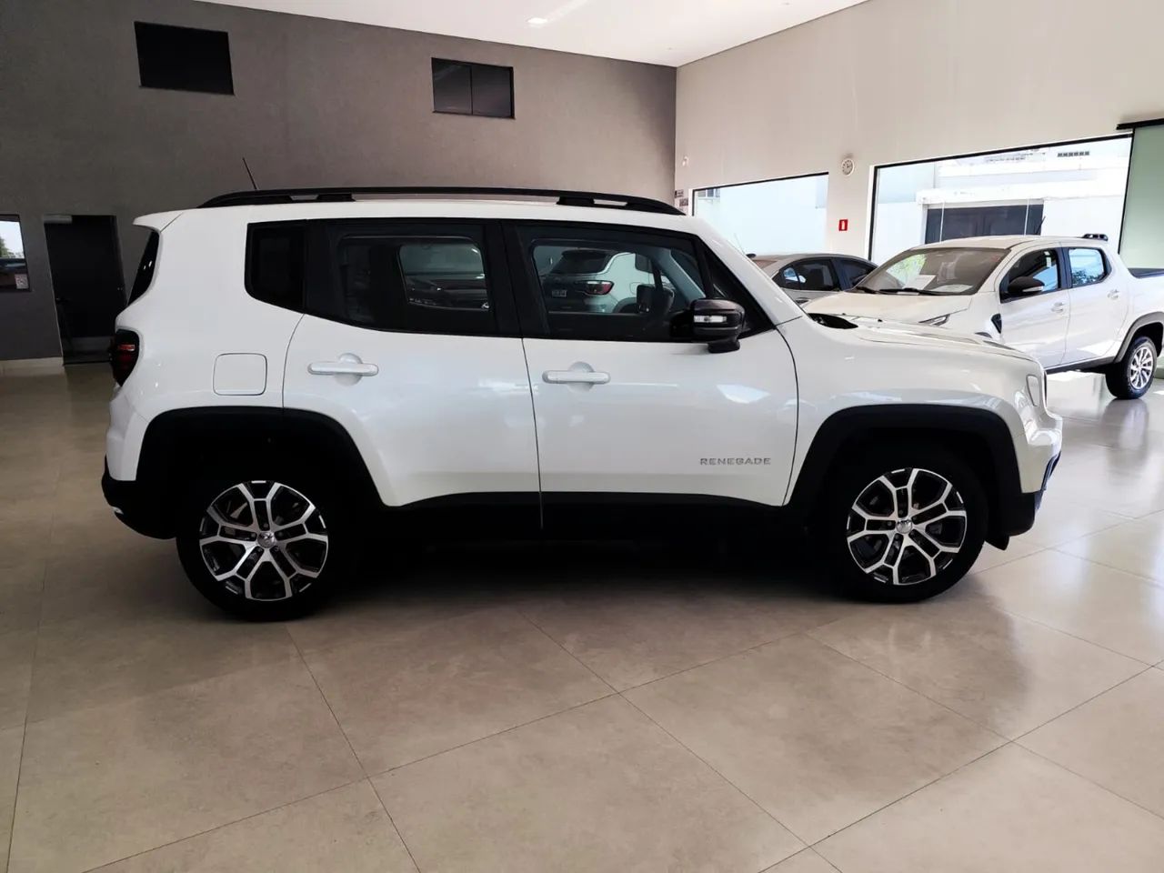 Jeep Renegade Longitude T270 1.3 Turbo 4x2 Aut. 2024 - Foto 7