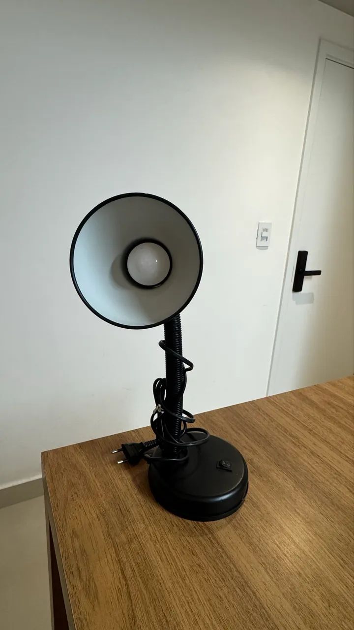 LUMINÁRIA ESTUDOS E ESCRITÓRIO 