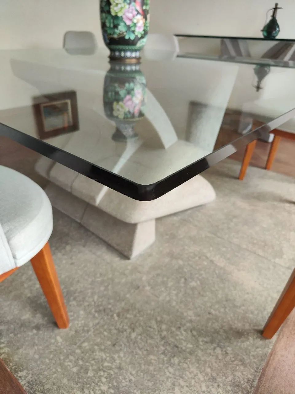 Mesa jantar base pedra com vidro obra arte  - Foto 5