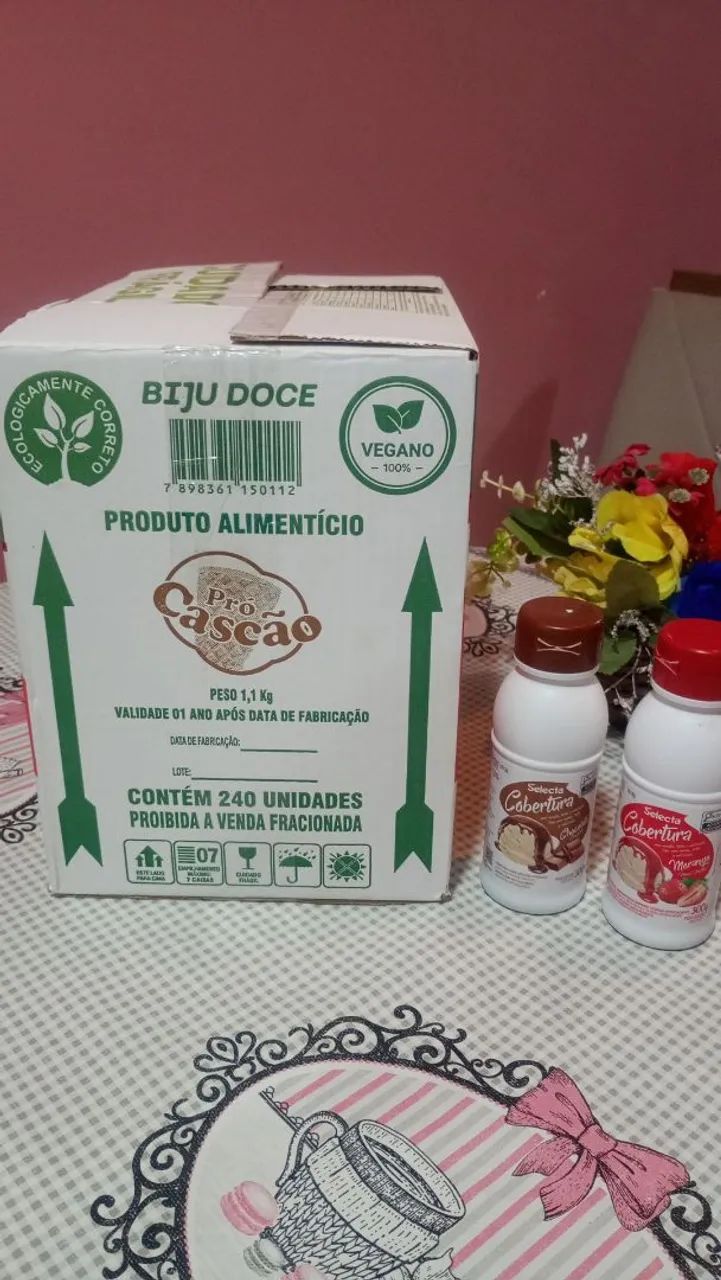 Caixa de casquinha biju doce com 225 unidades