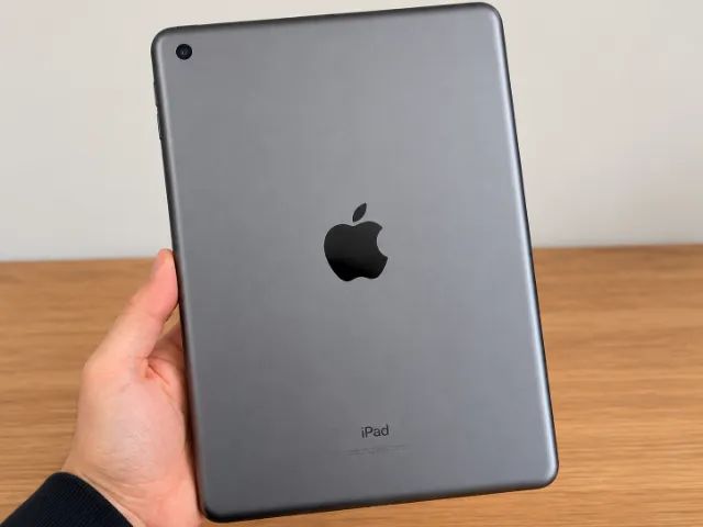 iPad 9ª Geração + Caixa + Capa + Teclado Bluetooth - Foto 4