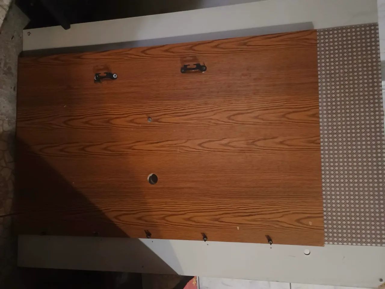 Vendo painel de madeira para tv  - Foto 2