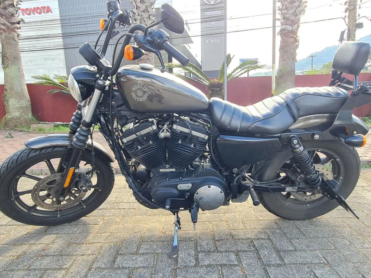 Harley Davidson 883 Iron 2020 - Foto 2