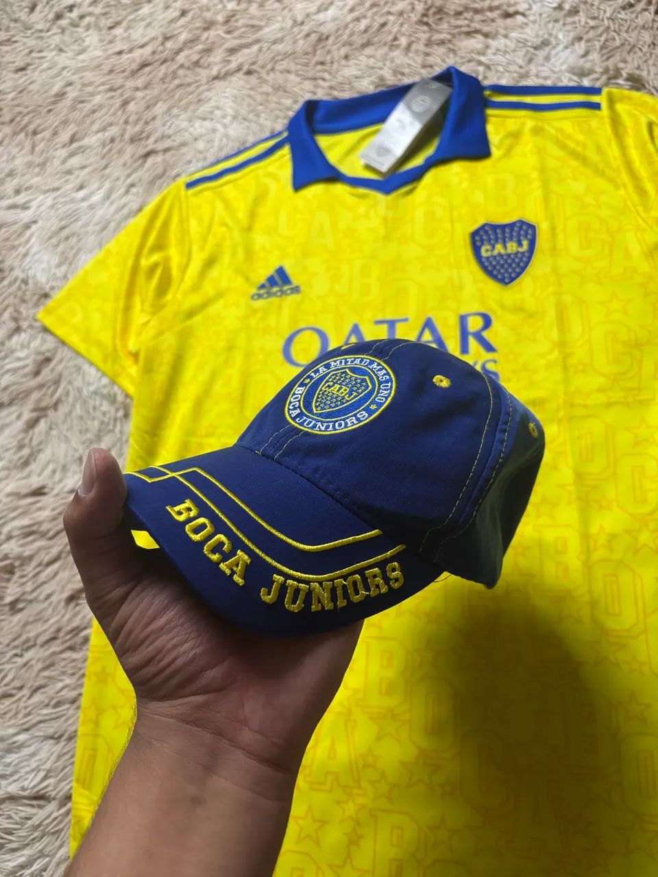 Camiseta e boné boca juniors 