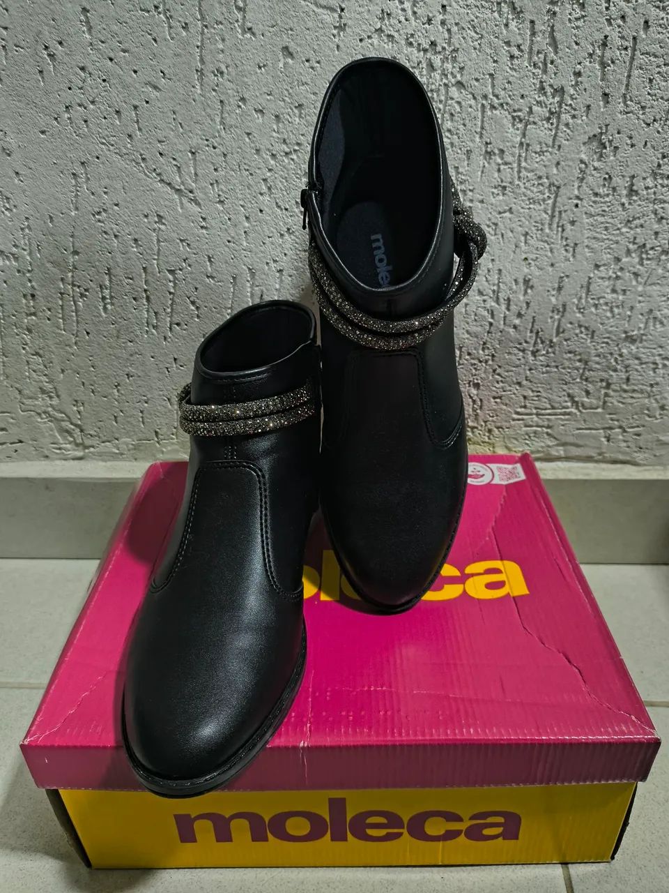 Bota num 37 moleca  - Foto 3