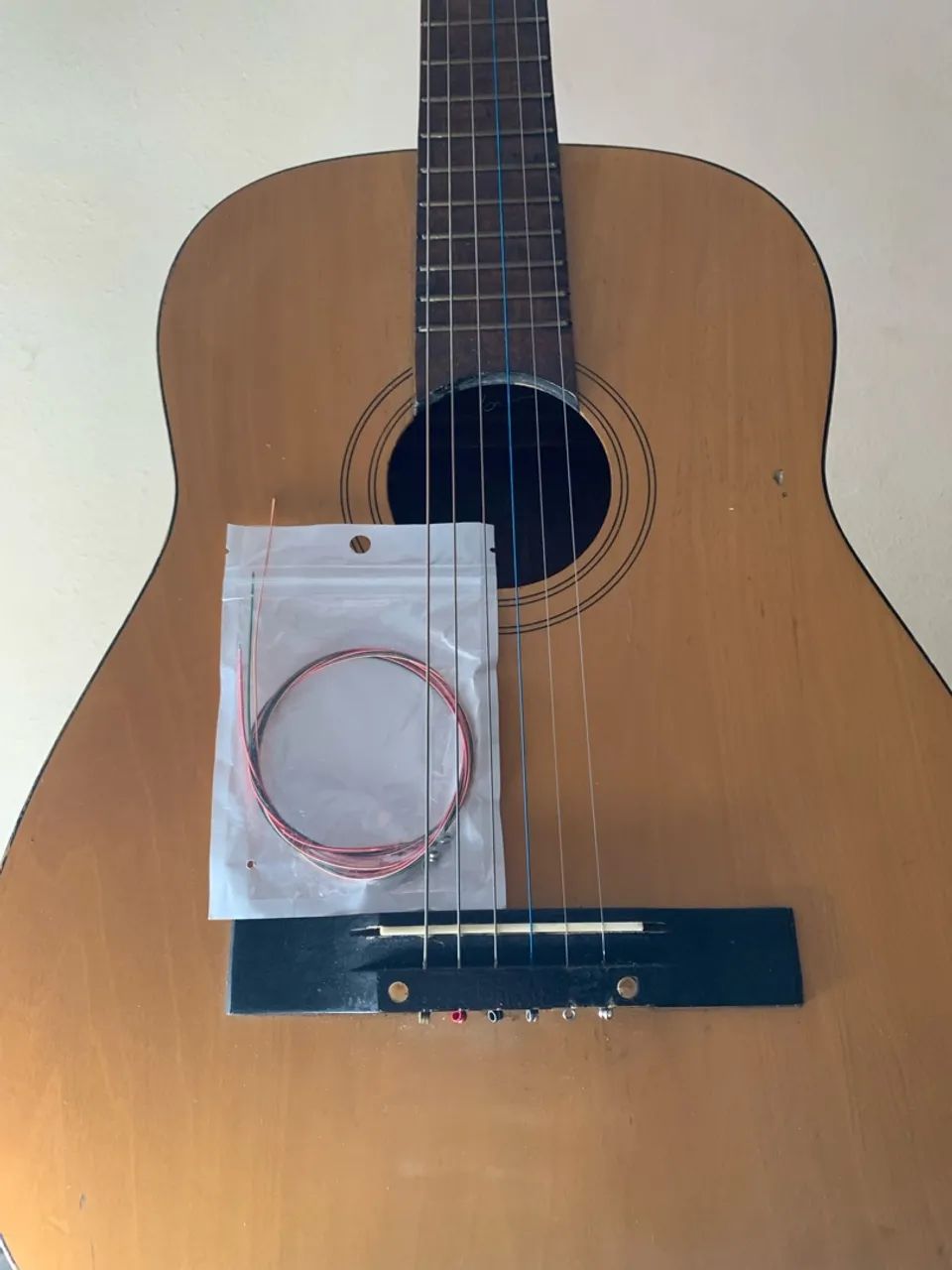 Vende-se Violão 