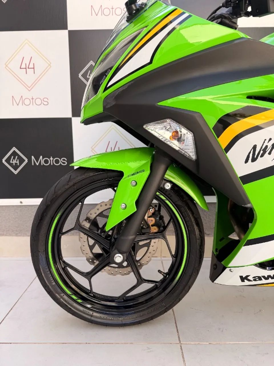 Kawasaki Ninja 300 ABS 2026 - Foto 5