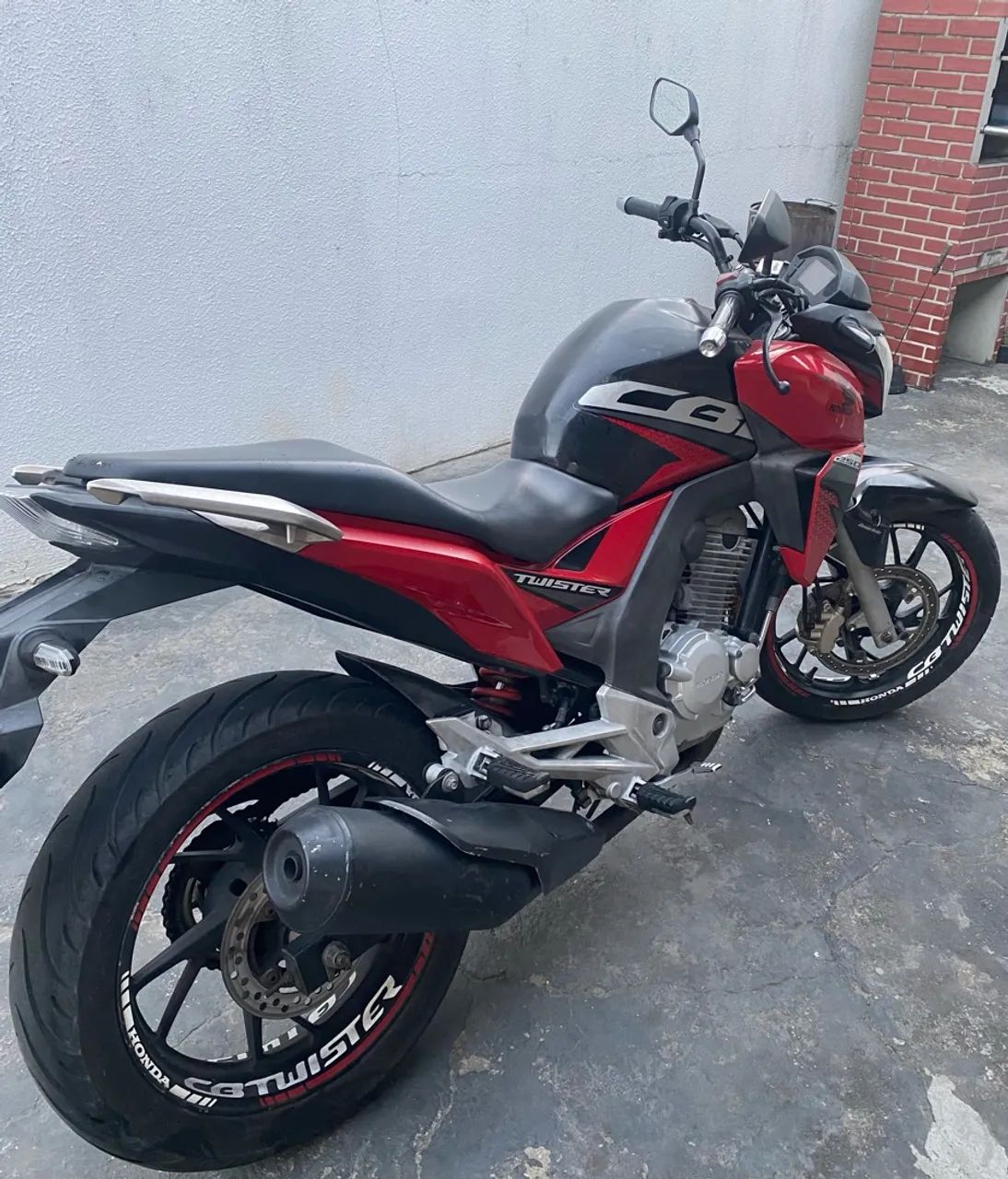 Moto CB twester  - Foto 3