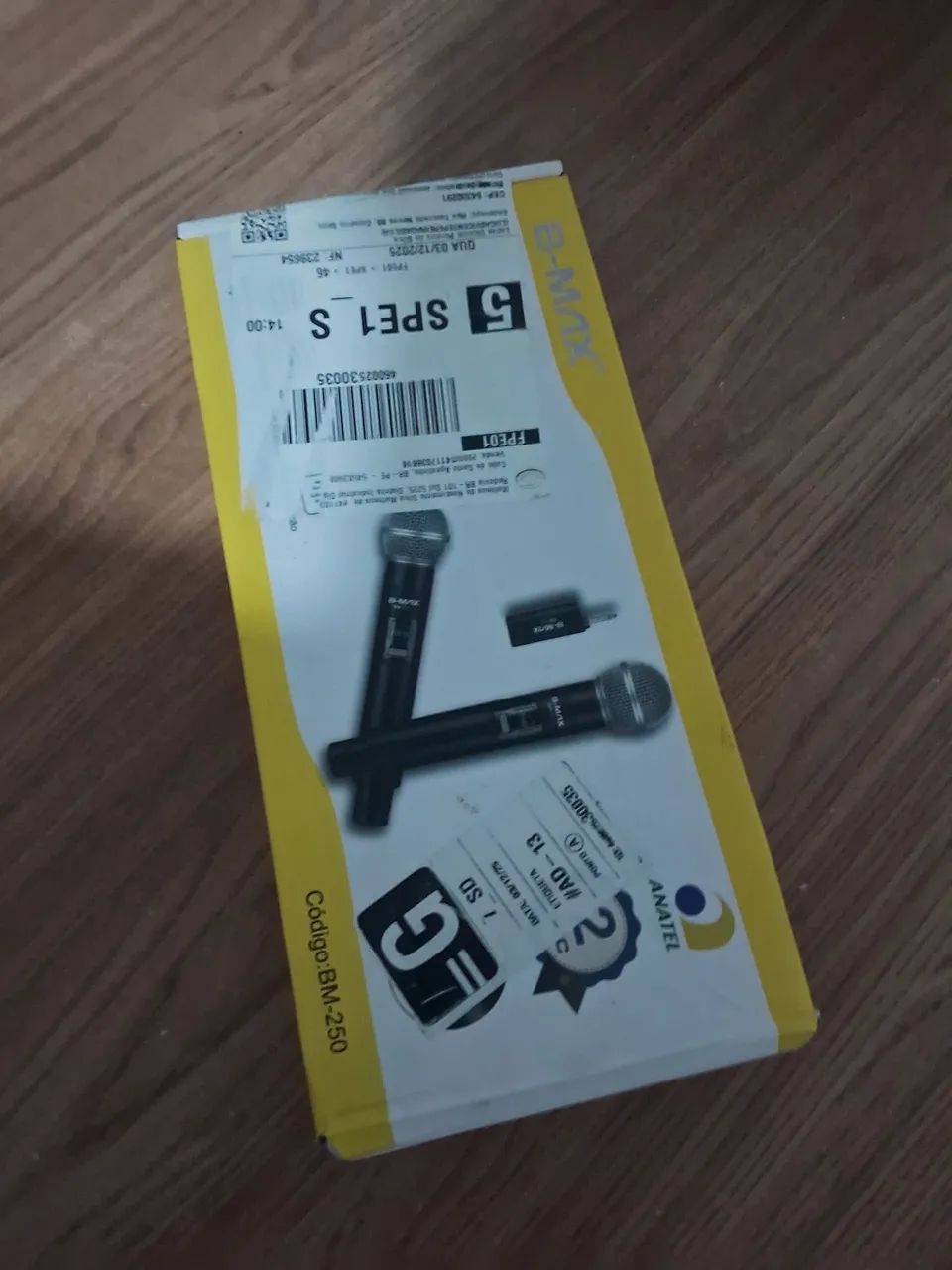Vendo - ? microfone da marca B- max sem fil 