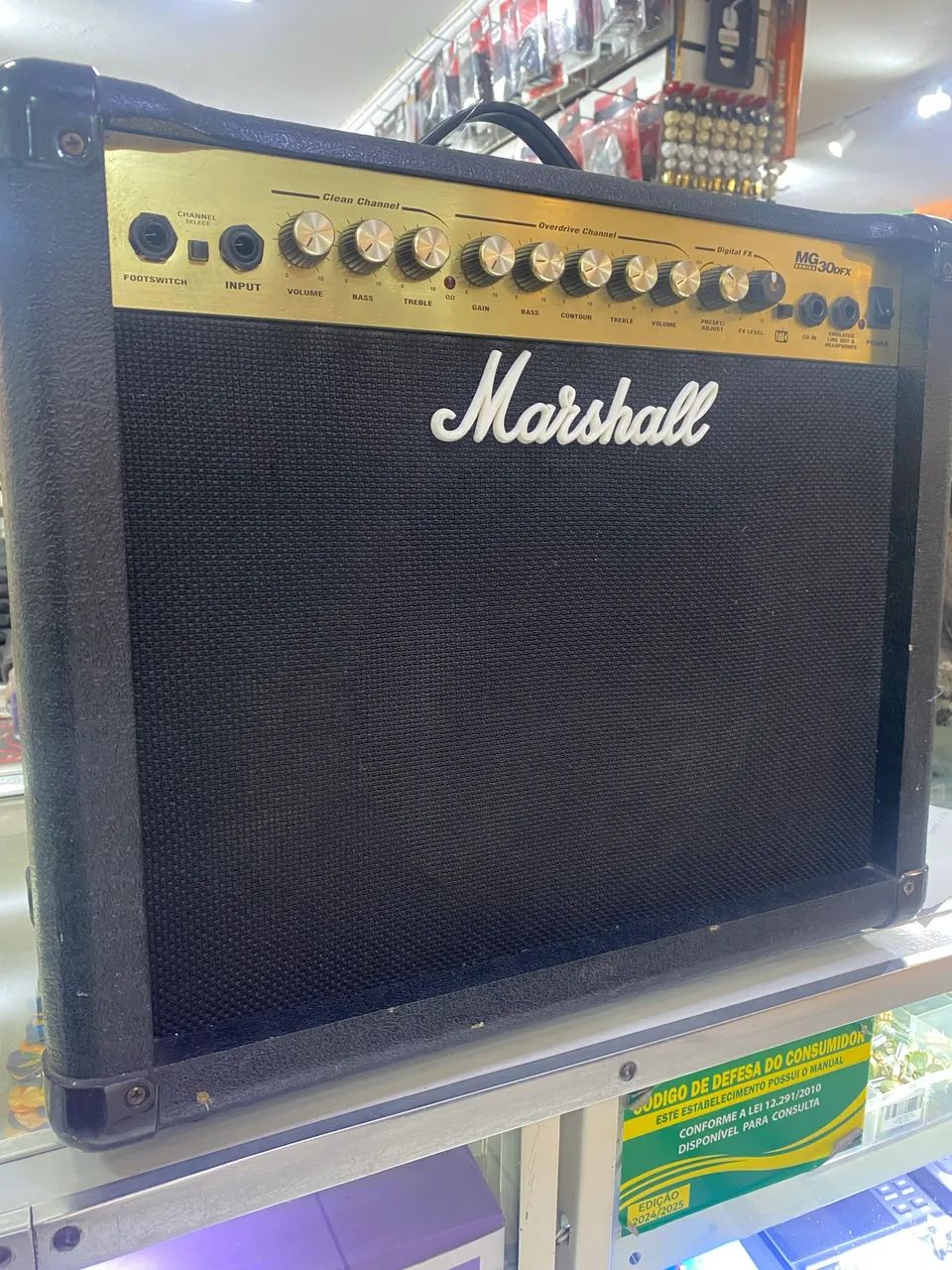 Amplificador Marshall MG 30 DFX