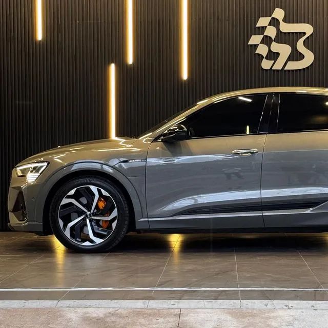 Audi E-Tron Sportback Perf. Aut. (elétrico) 2022 - Foto 4