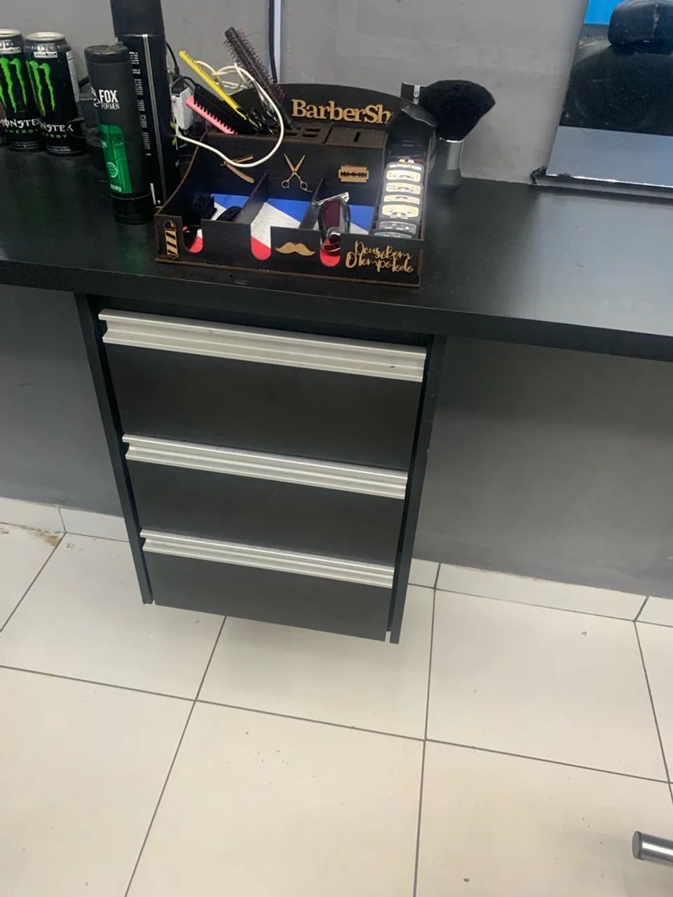 Móveis para BARBEARIA OU SALÃO  - Foto 5