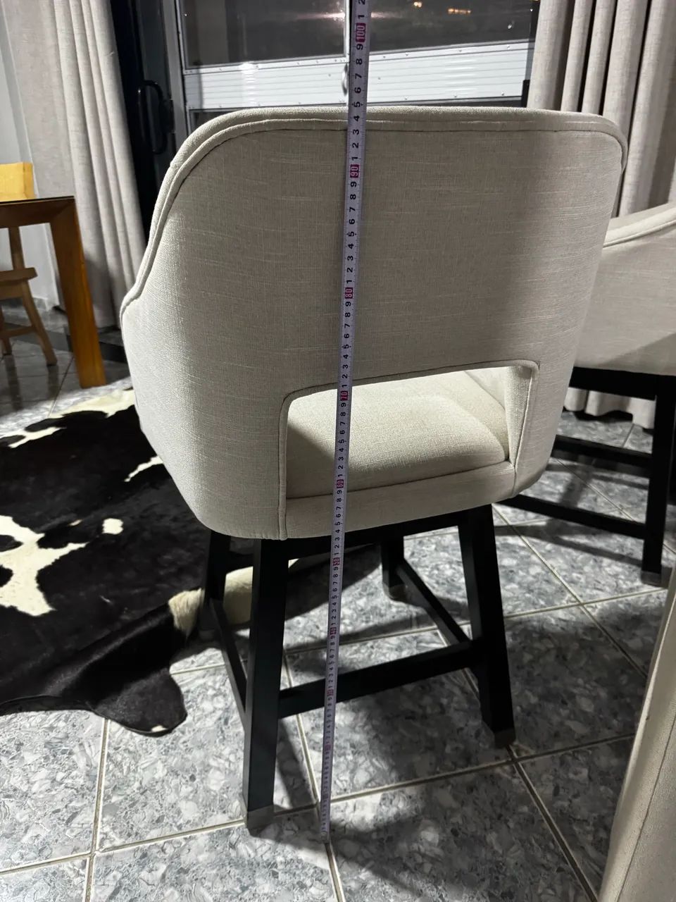 Cadeiras altas giratórias para bancada - Foto 3