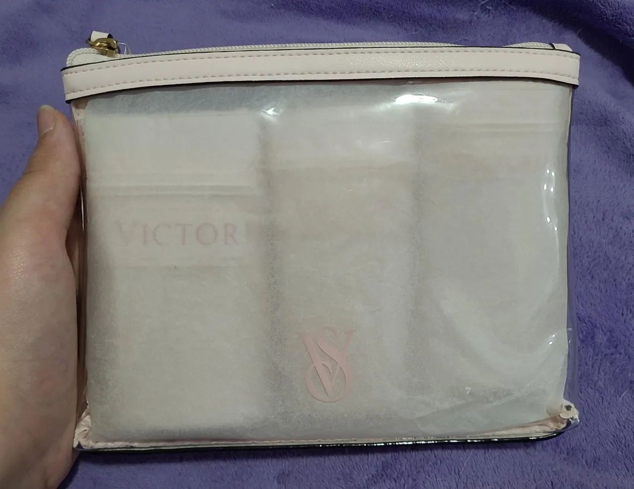 NECESSARIE VICTORIA SECRETS NOVA