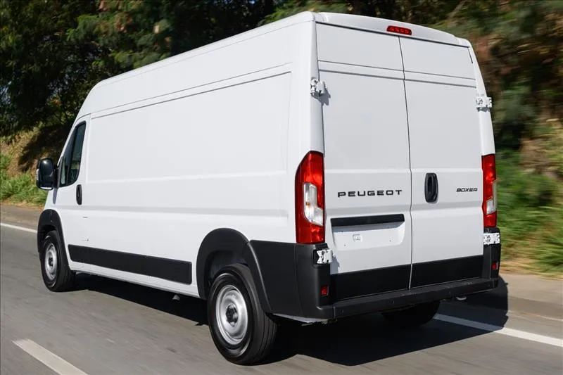 Peugeot Boxer Cargo 2.2 Turbo Diesel, foto 2 de 2