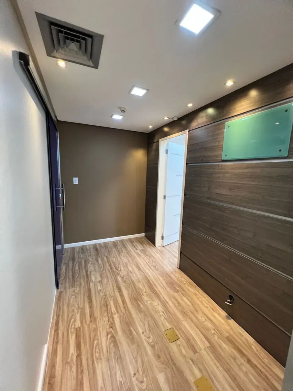 Vendo Sala no Millennium 9 2  9 9 4 6 4 - 5 4 8 7 - Foto 5