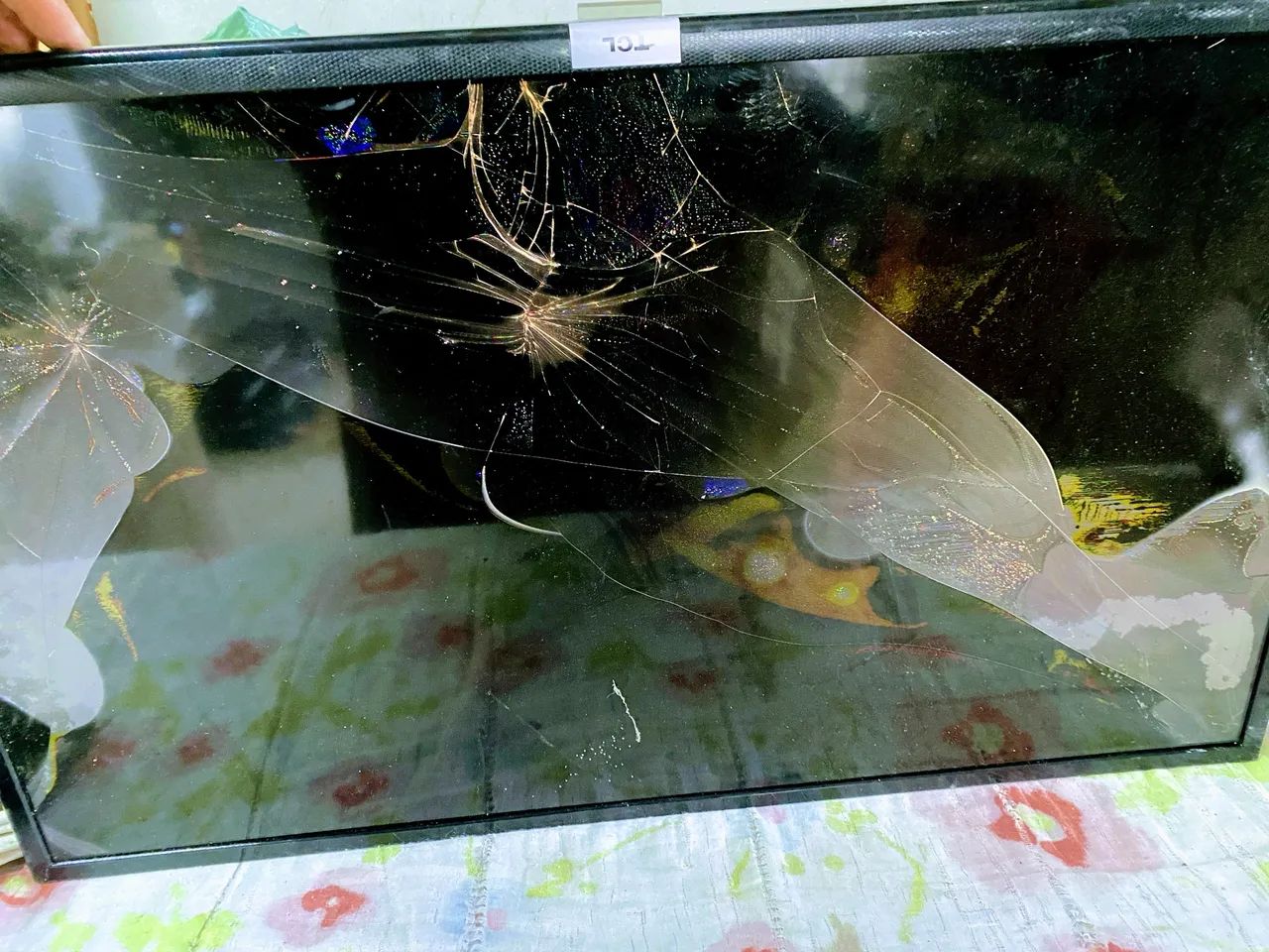 Tv tcl 32s6500 (tela quebrada)