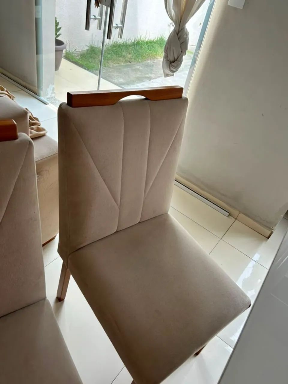 Conjunto de mesa com 4 cadeiras  - Foto 5