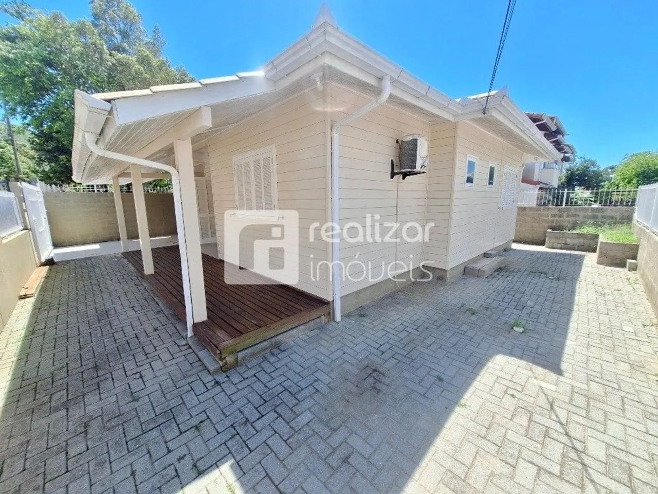 Casa 2 quartos no bairro Campeche Florianópolis