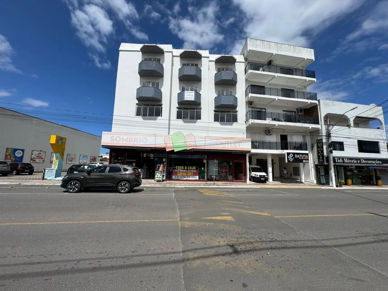 APARTAMENTO NO CENTRO DE SOMBRIO! - Foto 2
