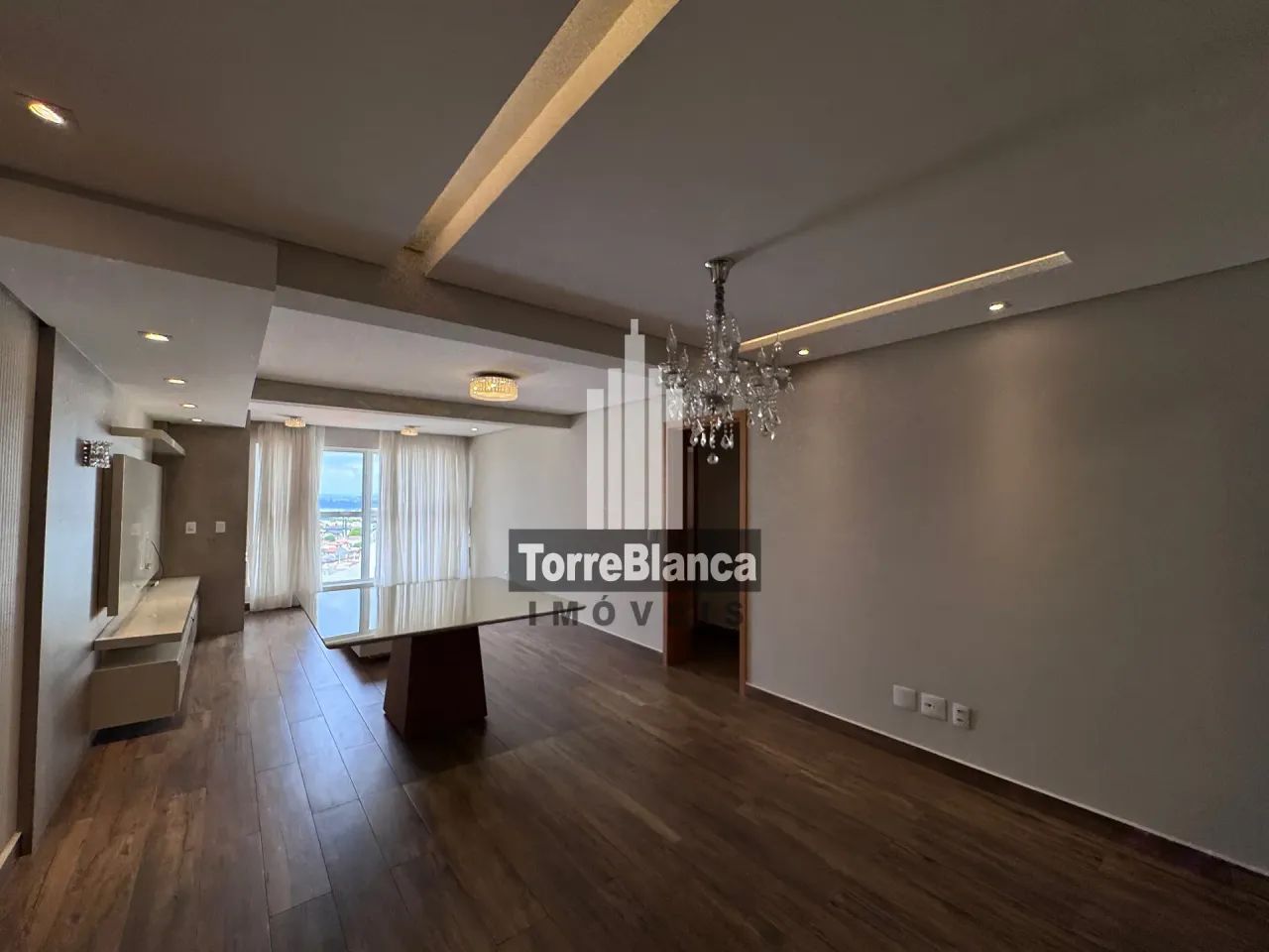 Venda e Locação - Apartamento Semimobiliado, 3 quartos sendo 1 suíte, 1 vaga de garagem, E - Foto 4