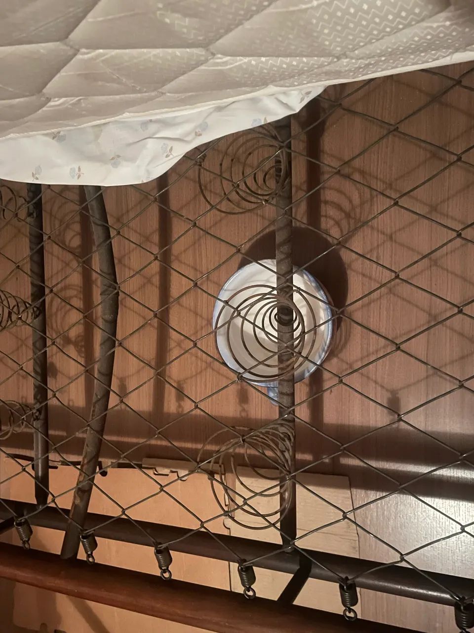 Cama de solteiro patente anos 30/40 sem colchão de mola  - Foto 5