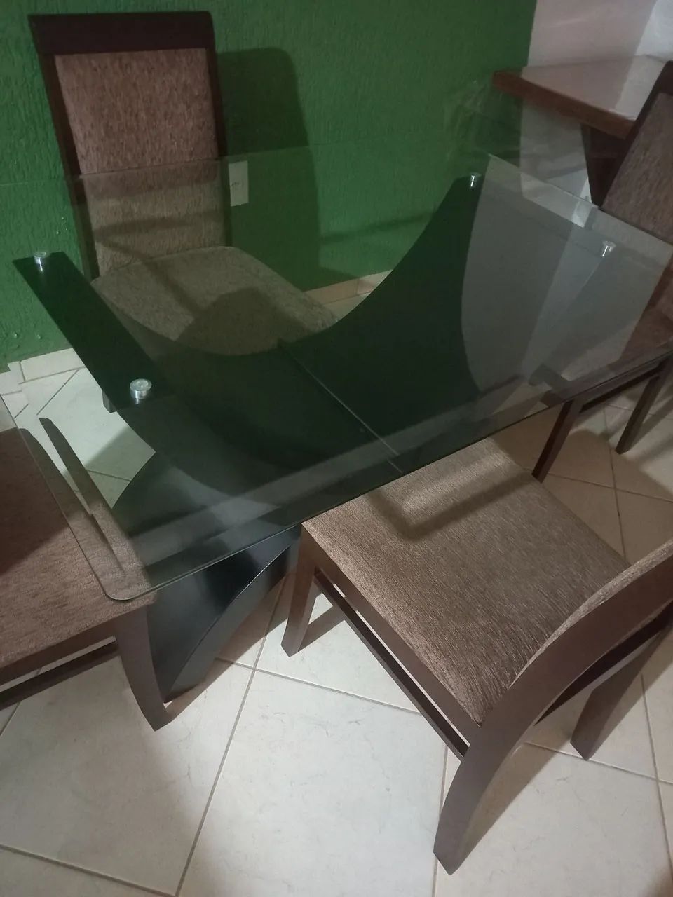 Mesa de jantar 4 lugares