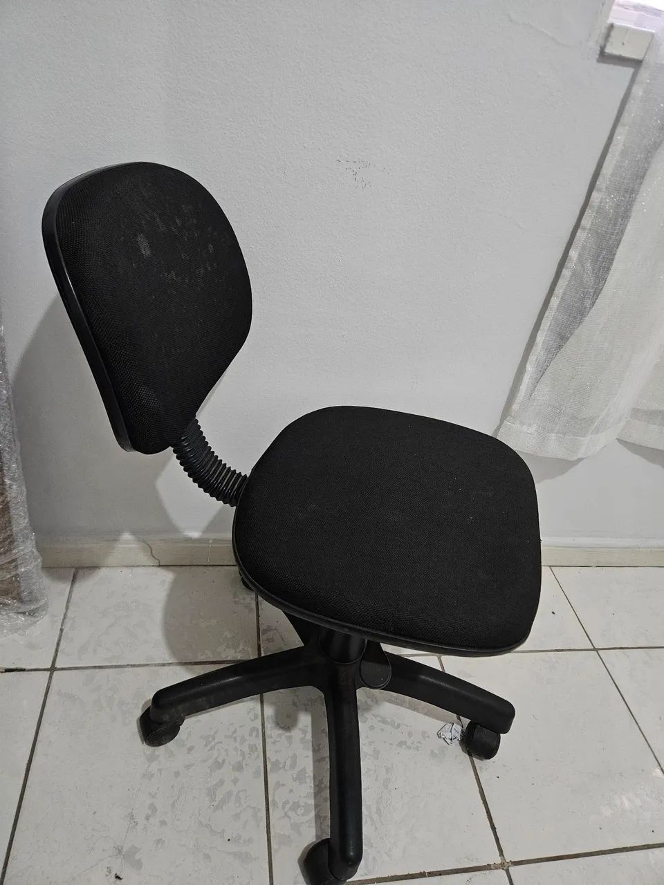 Cadeira estudo - Foto 2