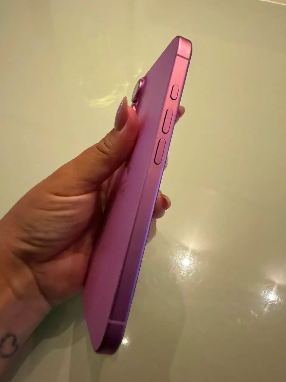 iPhone 16 usado excelente  - Foto 3