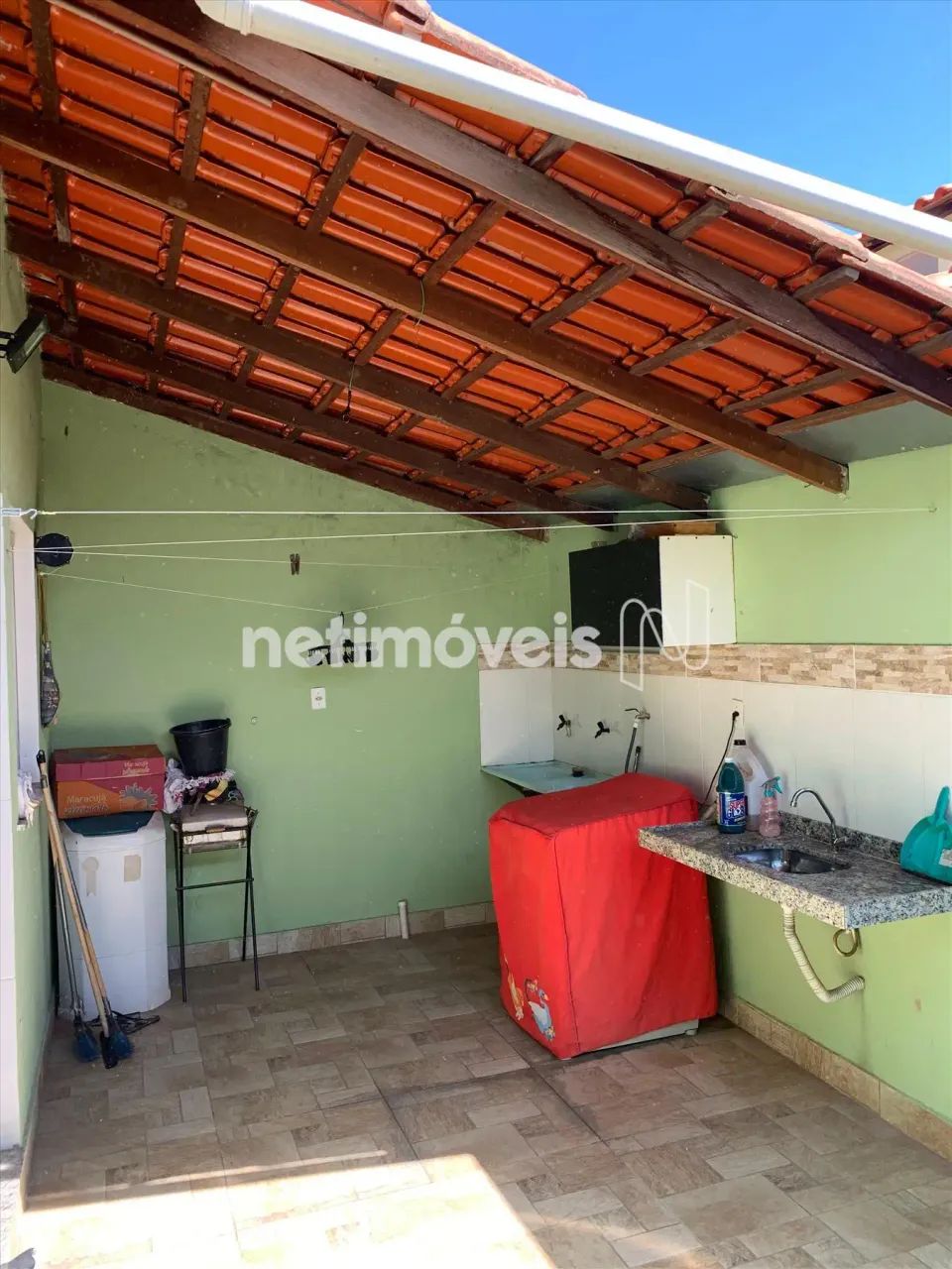 Casa Geminada com 2 Quartos, Móveis Planejados e Varanda Colonial - Foto 4
