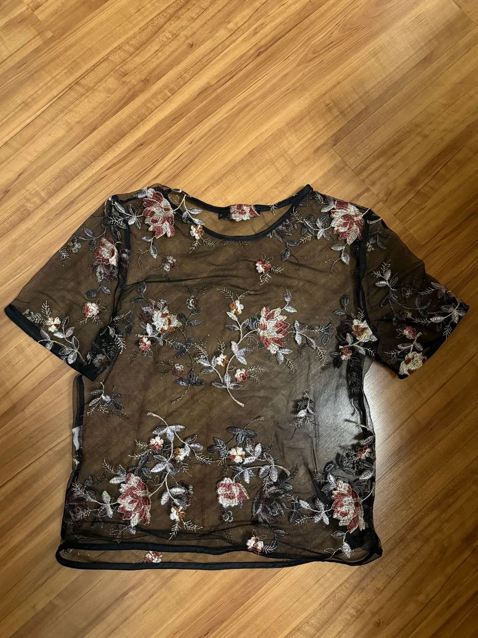 Blusa feminina transparente Amaro