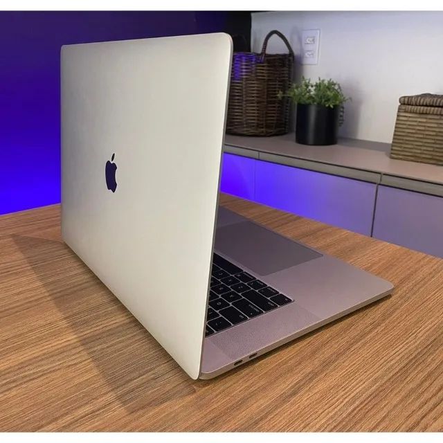 MacBook Pro 16 i9 32GB SSD 1TB Radeon 5500M 4GB - Notebooks