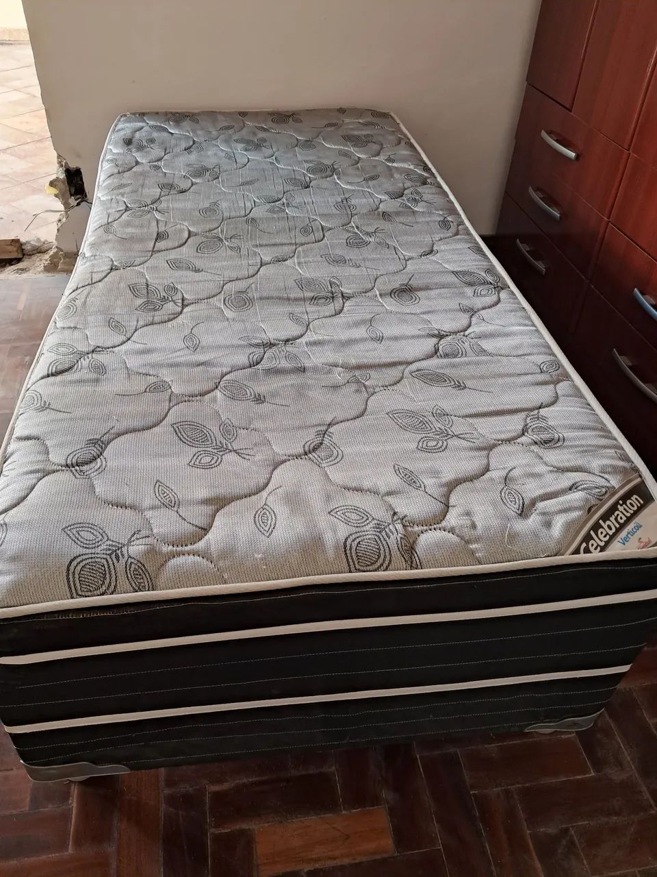 Cama box e guarda-roupa  - Foto 3