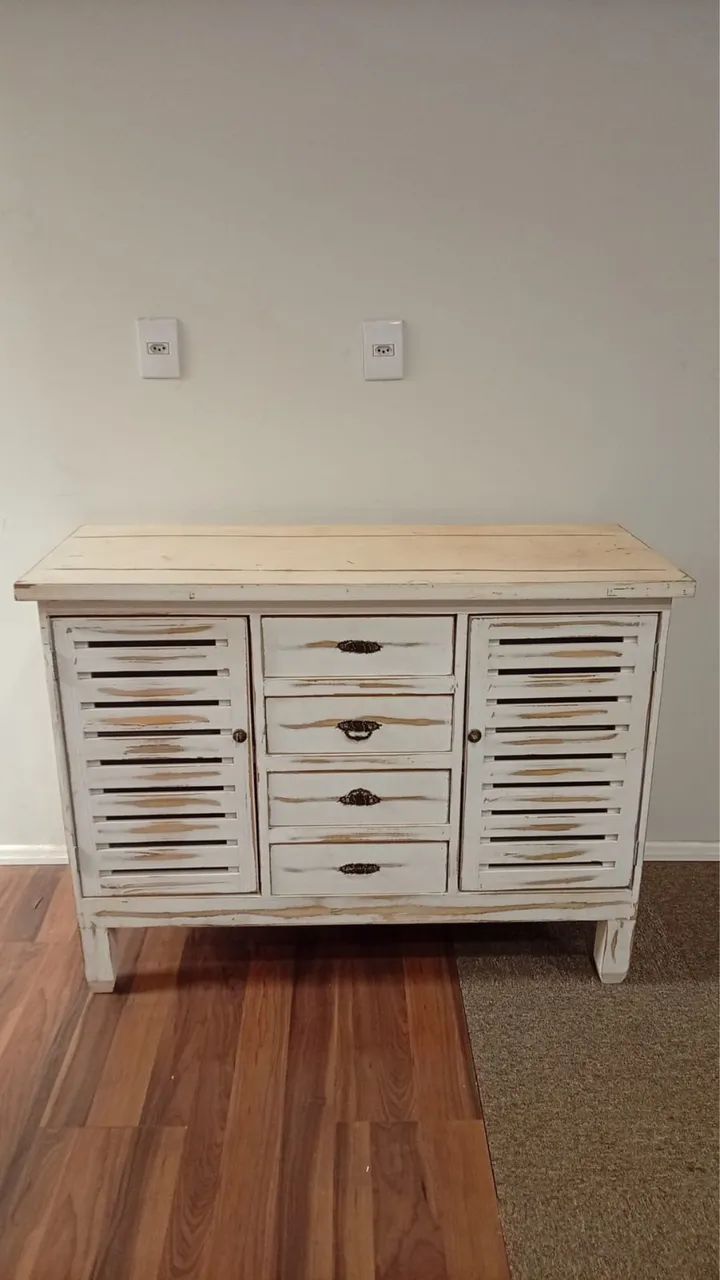 Cômoda linda semi nova MDF