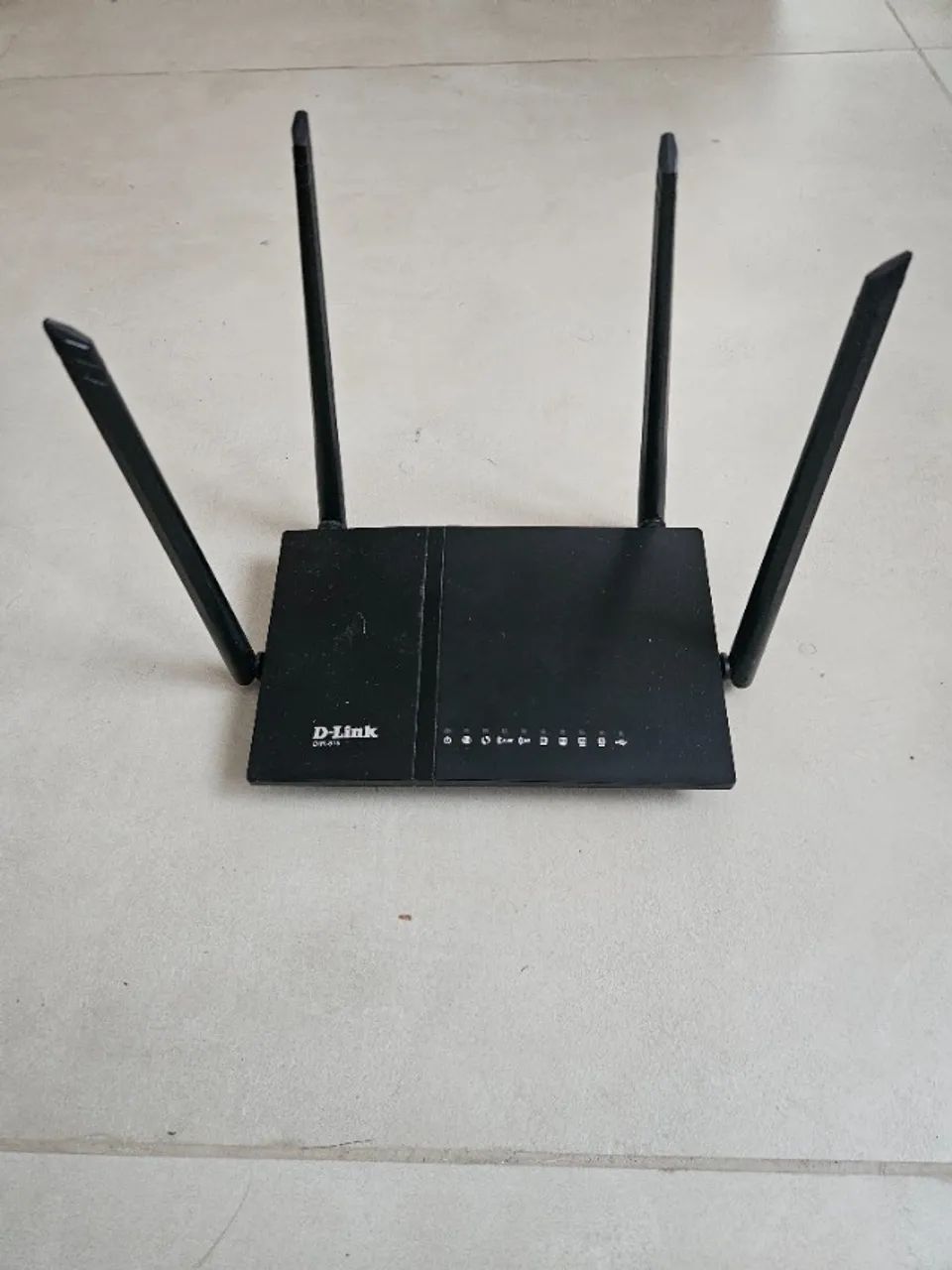 Roteador AC 1200 Mbps Mimo D-Link DIR-815 
