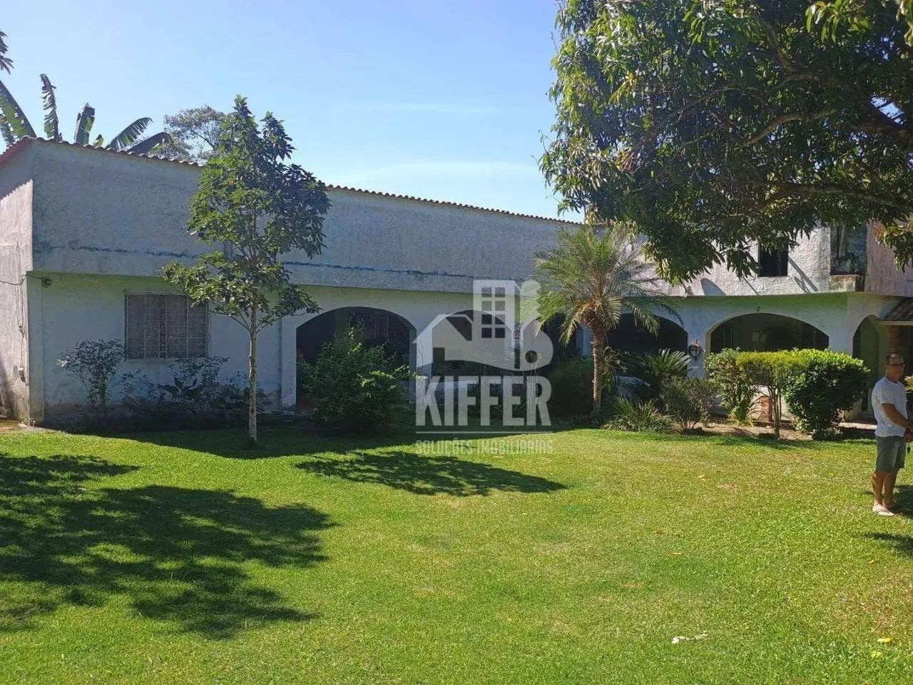 Sítio com 4 quartos à venda, 6000 m² por R$ 1.400.000 - Itaocaia Valley (Itaipuaçu) - Mari