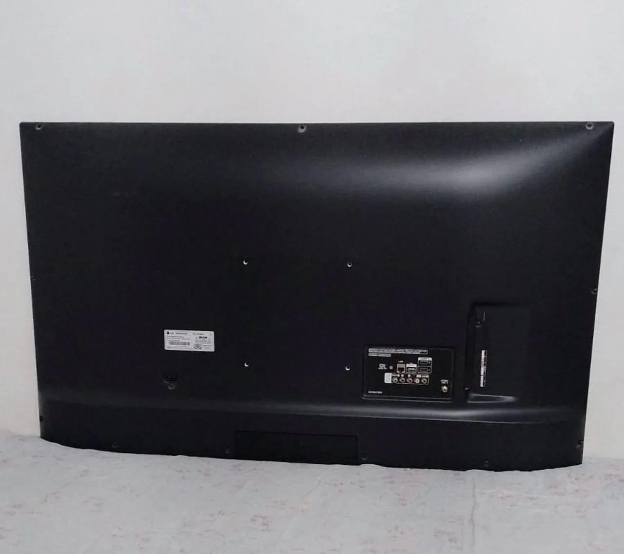 Vendo Smartv tv LG 50' polegadas  - Foto 5